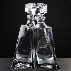 Pair of engraveable Lovers Decanters in crystal-glass.