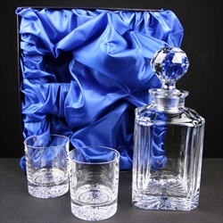 Decanter Set in satin box, for engraving.