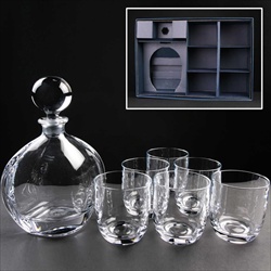 Decanter and six glasses set, for engraving.